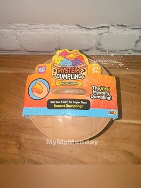 RMS Crazy Fun Sunset Dumpling Squishy Bun